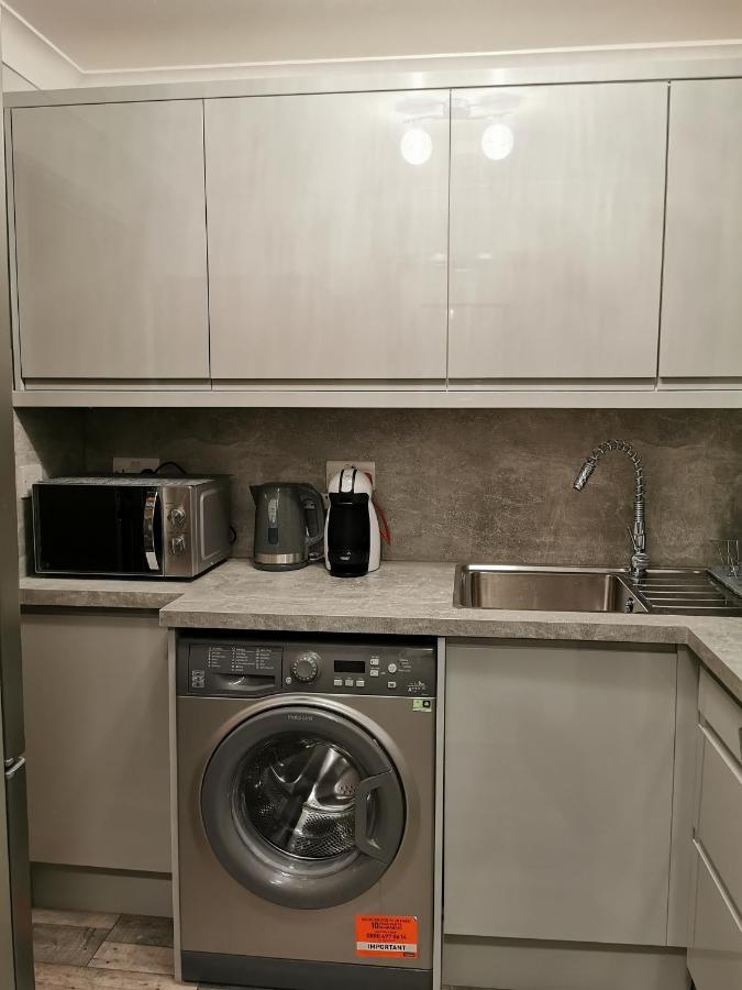 Palaz 2 - 2 Bedroom Flat Appartamento Edmonton