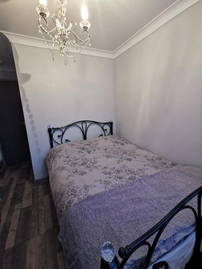 Apartment Palaz 2 - 2 Bedroom Flat *